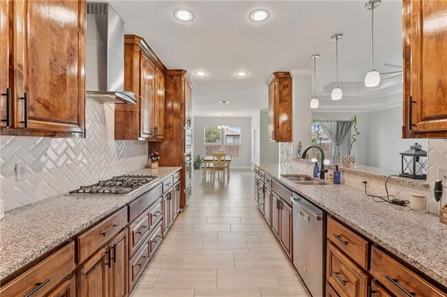 Building Photo - 7702 Dove Holw Dr