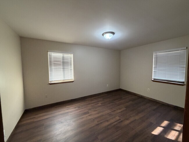 Building Photo - 27741 Delton St