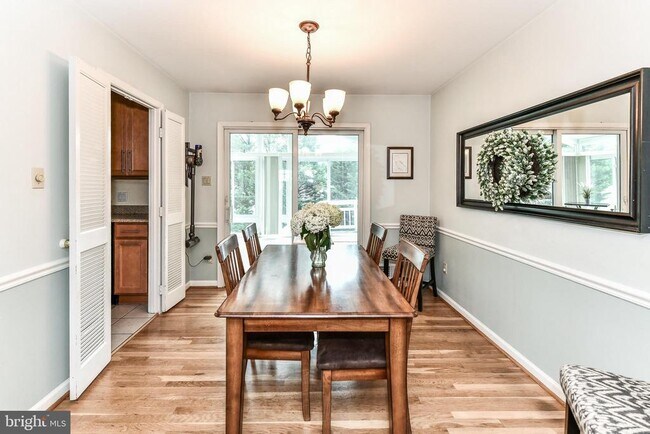 Building Photo - 7807 Suffolk Ct