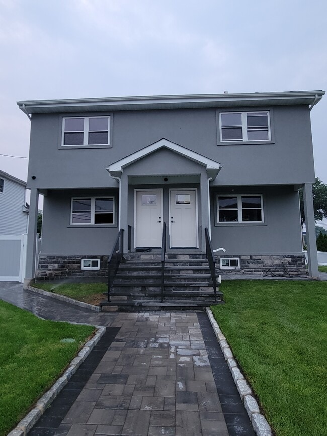 Font View - 157 Belmont Ave