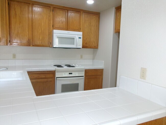 Building Photo - 218 Idlewild Dr