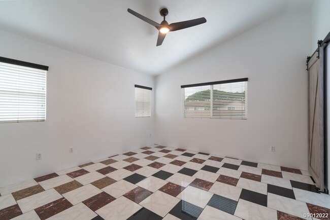 Building Photo - 4BR/ 2.5BA/ 3PKG/ 30 PV panels in Ocean Po...