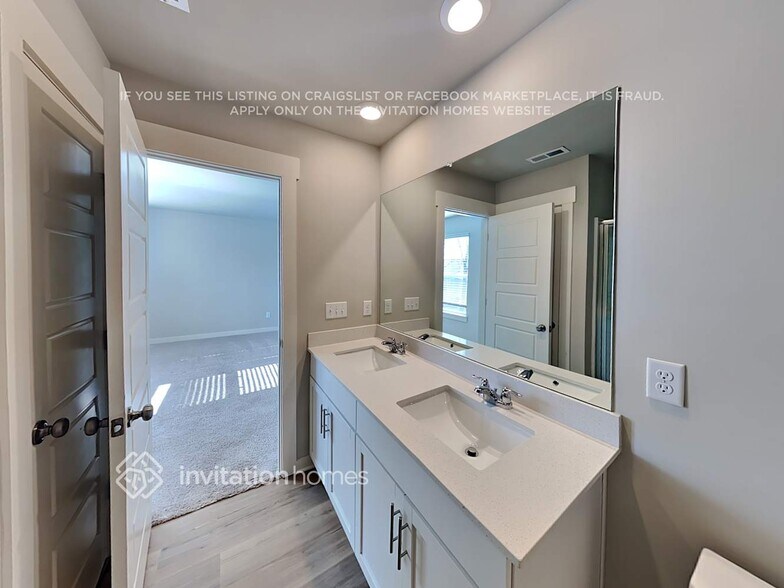 Building Photo - 1013 Baltusrol Ln