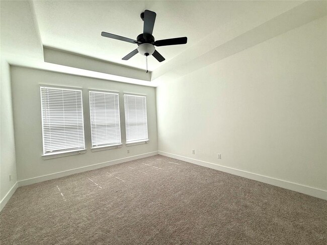 Building Photo - 30421 Zoysia Pt Ln