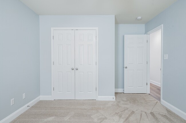 Building Photo - 312 Hawks Bluff Dr