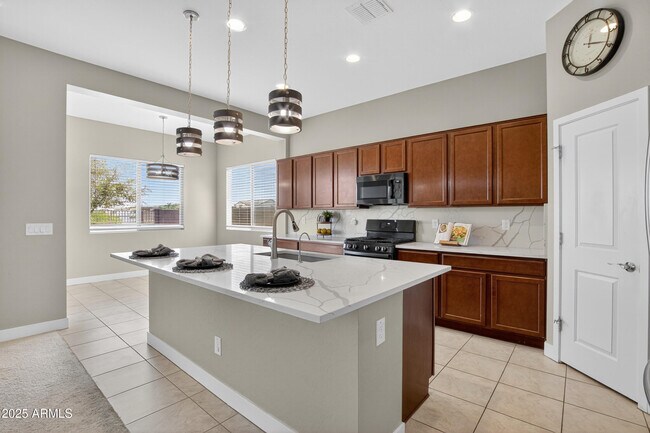 Building Photo - 3405 S 183rd Dr