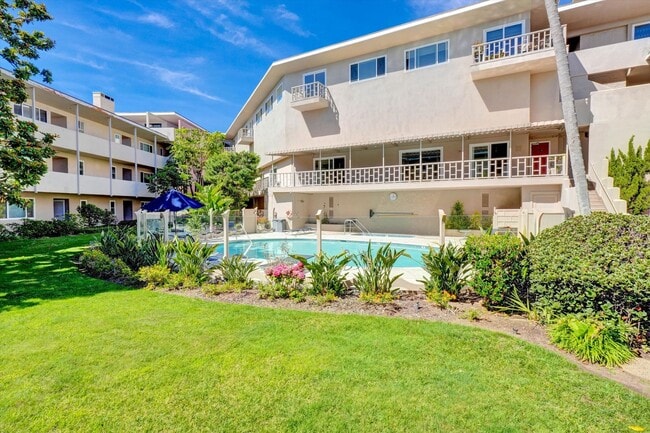 Building Photo - 13561 Table Rock Dr