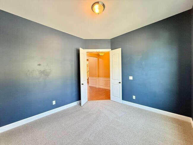 Building Photo - 1140 Litchborough Way