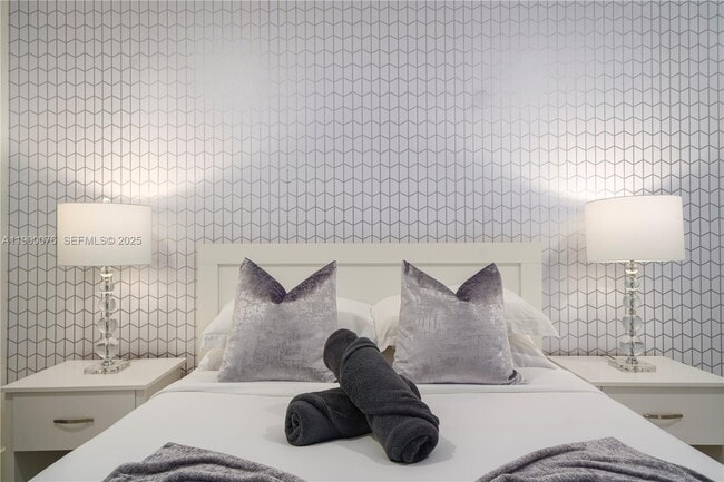 Building Photo - 474 Peninsula Dr