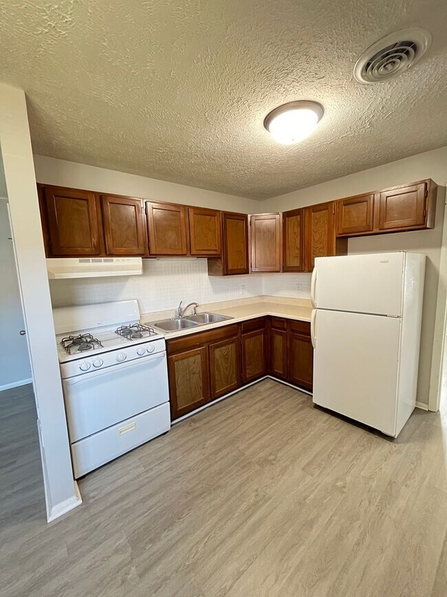 Interior Photo - 2111 Todd Dr