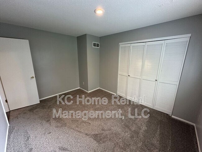 Building Photo - 8209 Webster Avenue