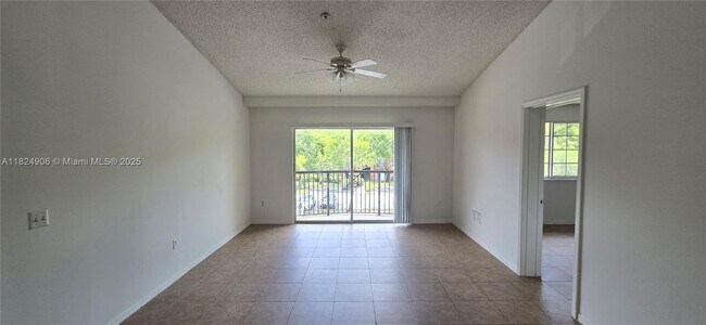 Building Photo - 4149 N Haverhill Rd