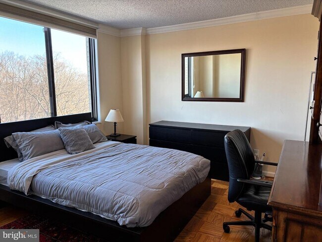 Building Photo - 5225 Pooks Hill Rd