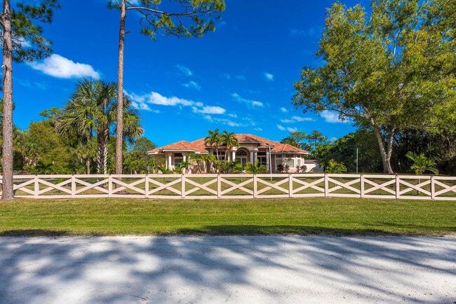 Building Photo - 13577 52nd Ct N