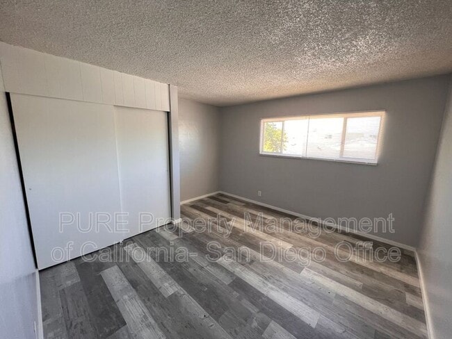 Building Photo - 242 Twin Oaks Ave