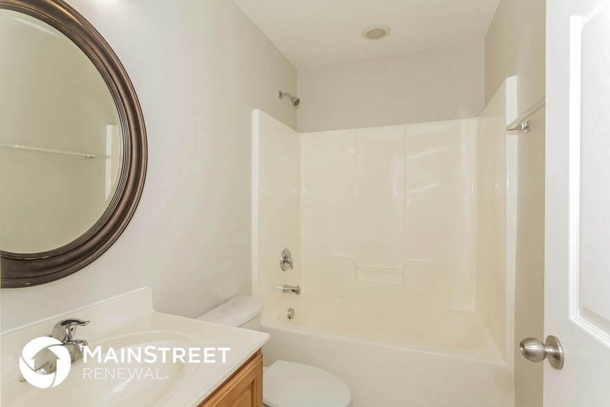 Building Photo - 13127 Andover Cres Ln