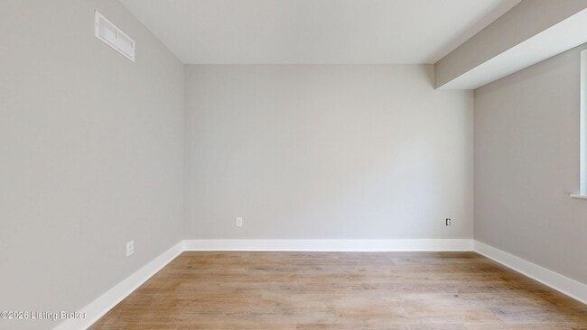 Building Photo - 116 Bauer Ave