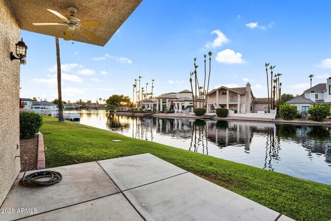 Building Photo - 1414 W Coral Reef Dr