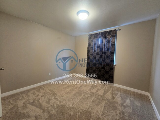 Building Photo - 1120 S 90th St Ct