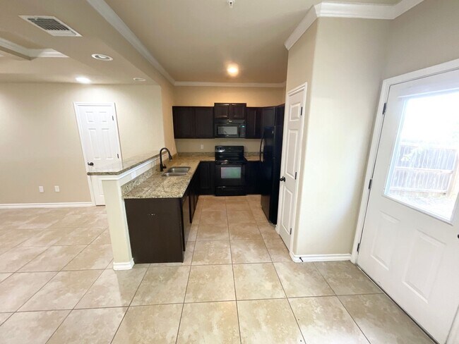 Building Photo - Location Location Location