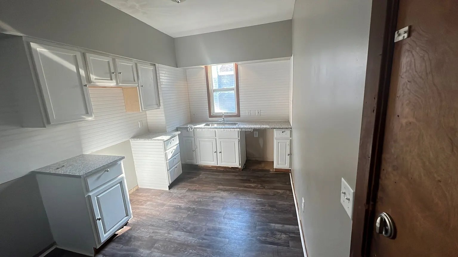 Building Photo - 2907 Bristol St