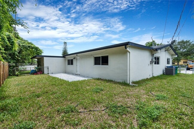 Building Photo - 11511 SW 81st Rd