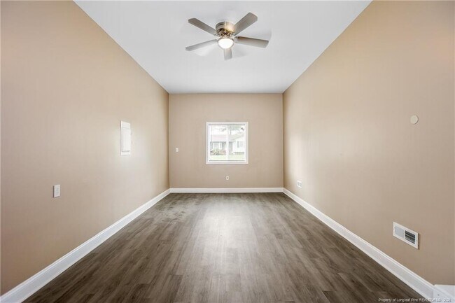 Building Photo - 4562 Ruby Rd
