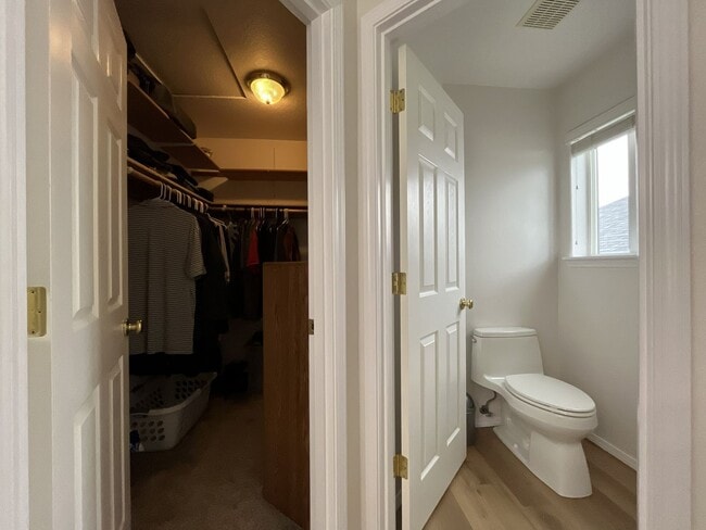 Building Photo - Elegant 5BR + Bonus Room Home with Bay Windows, Entertainment Room & Oversized Primary Retreat