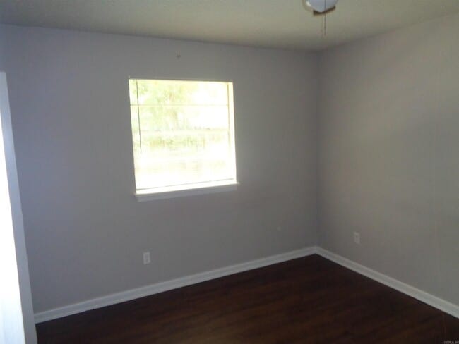 Building Photo - 2915 Wynne Dr
