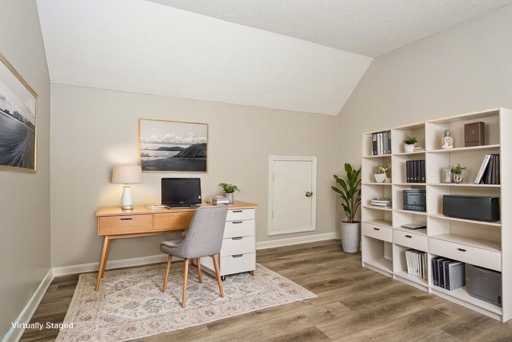 Building Photo - 4006 Deer Run Trce