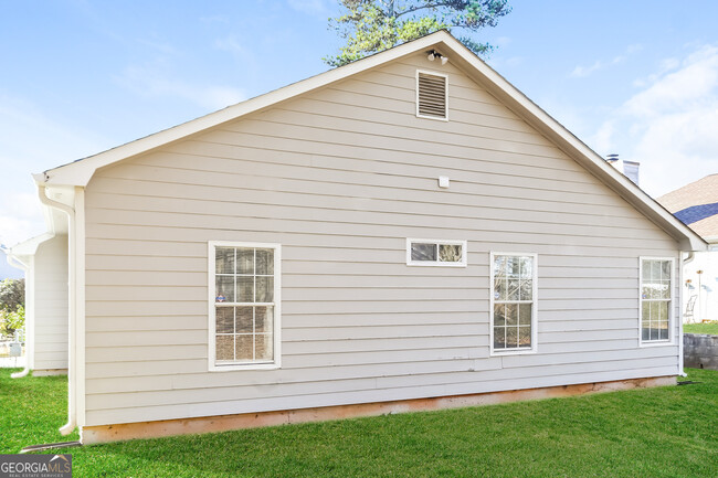 Building Photo - 5533 Rock Shoals Way