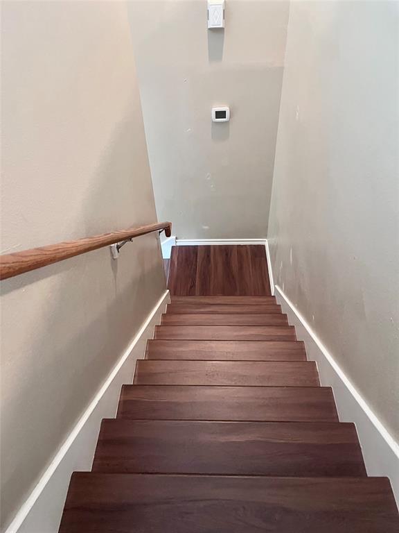 Building Photo - 2811 Hackamore Hollow Ln