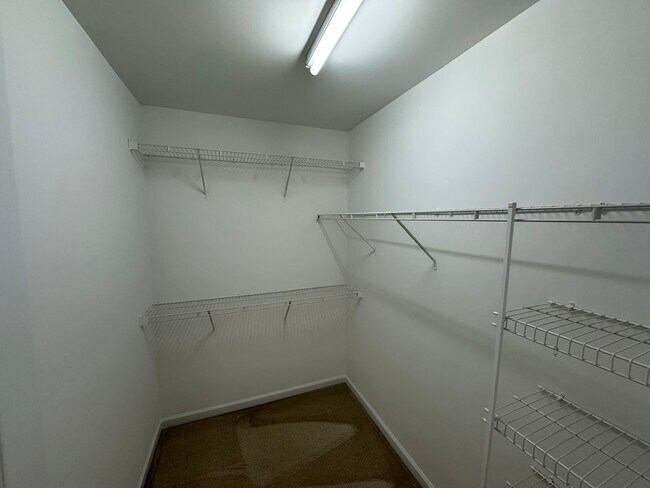 Building Photo - 152 N Arcadian Way