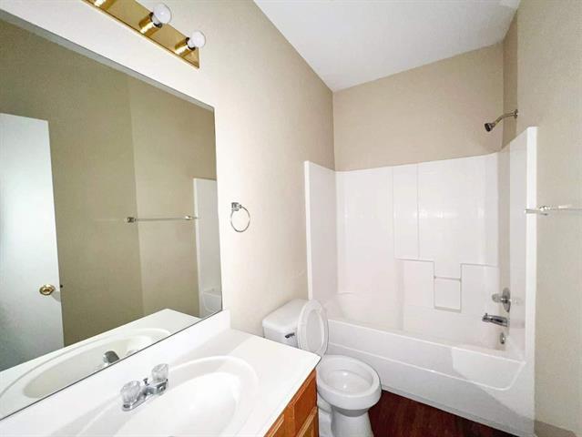 Building Photo - 10416 Phantom Hill Rd