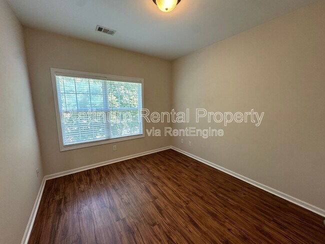 Building Photo - 3206 Buck Way