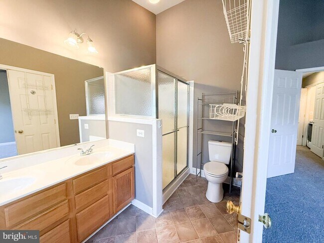 Building Photo - 204 Langley Ct