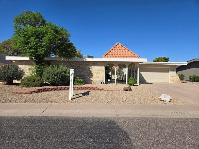 Primary Photo - 11021 W Welk Dr
