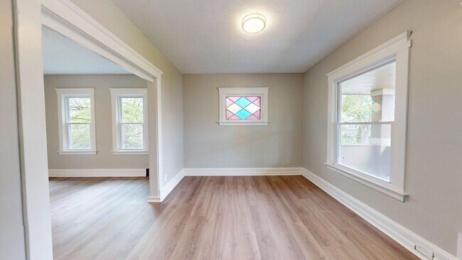 Building Photo - 4202 Ardmore Ave