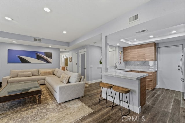 Building Photo - 5 Baycrest Pl