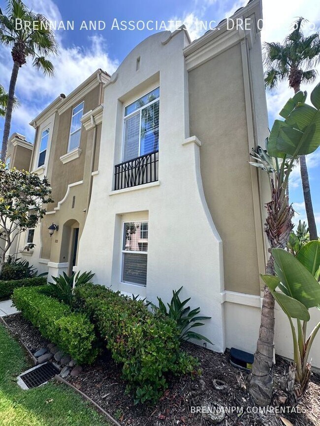 Building Photo - 2728 Farragut Rd