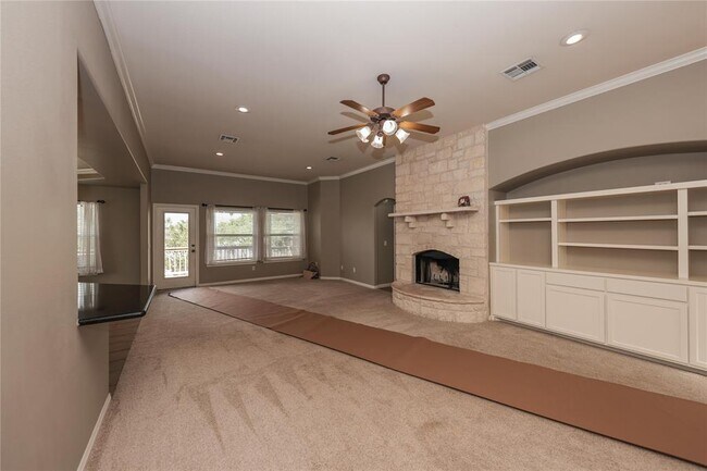 Building Photo - 8 Rosewood Cir