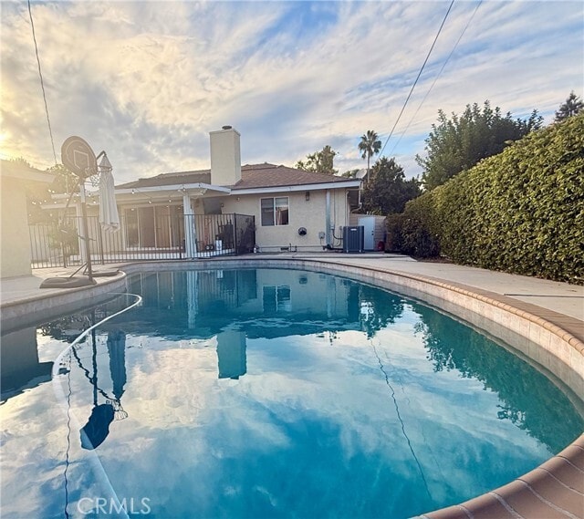 Building Photo - 6424 Penfield Ave