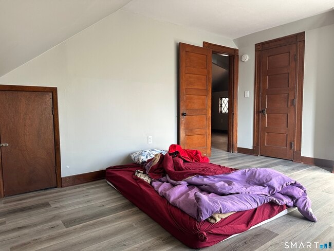 Building Photo - 1537 Chapel St