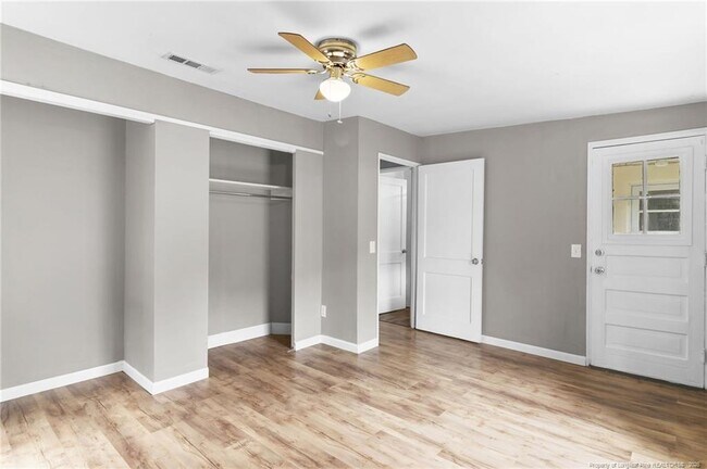 Building Photo - 1061 Bernadine St