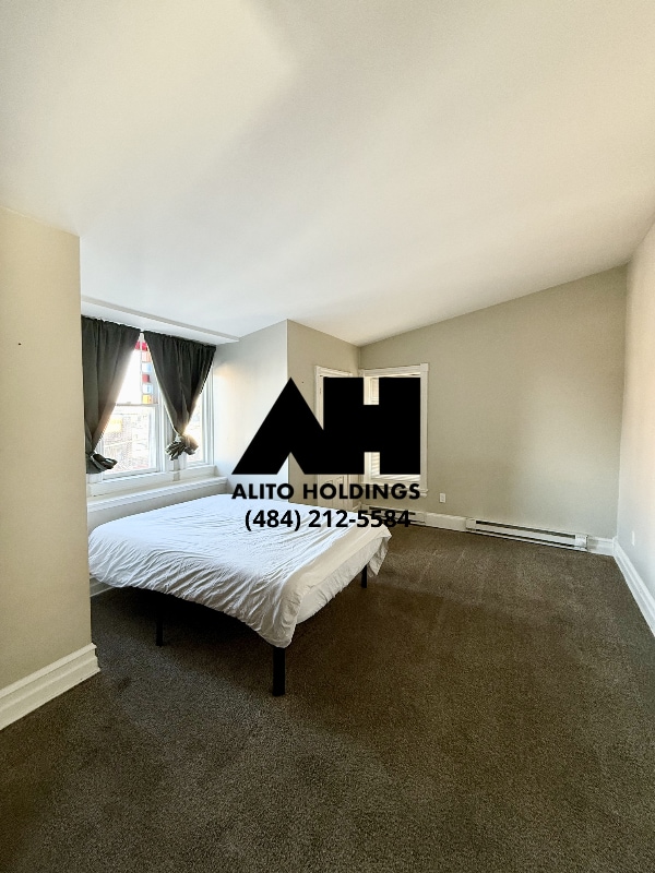 Building Photo - 1012 W Turner St