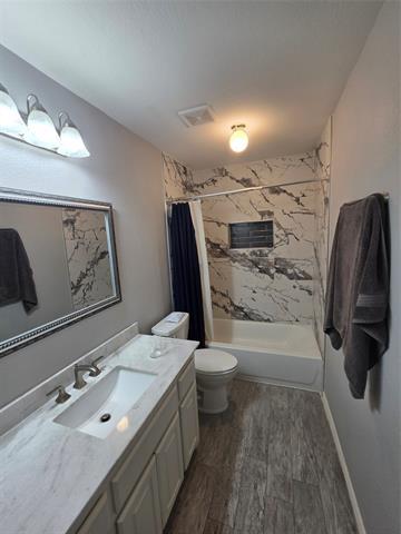 Building Photo - 2717 Cliffwood Dr