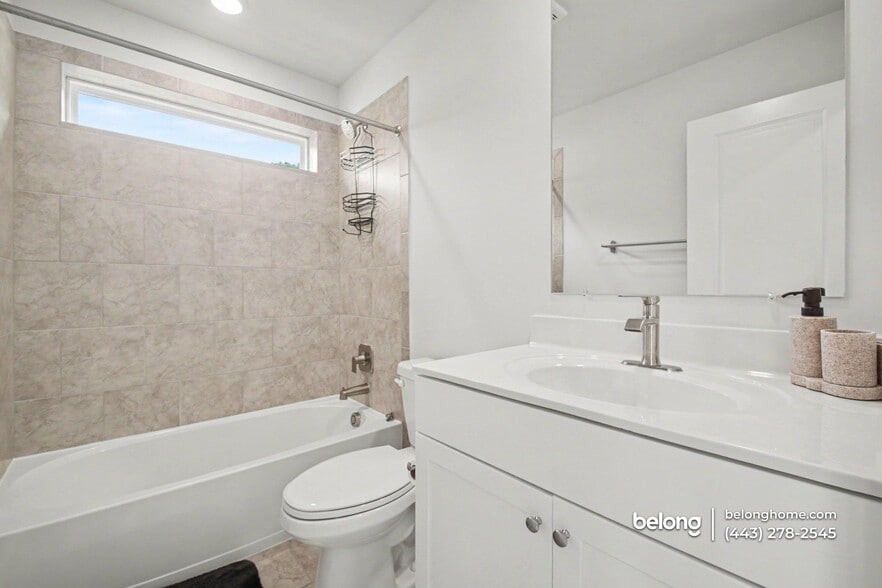 Building Photo - 6876 Barrowfield Pl