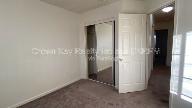 Building Photo - 4092 Memoir Ave