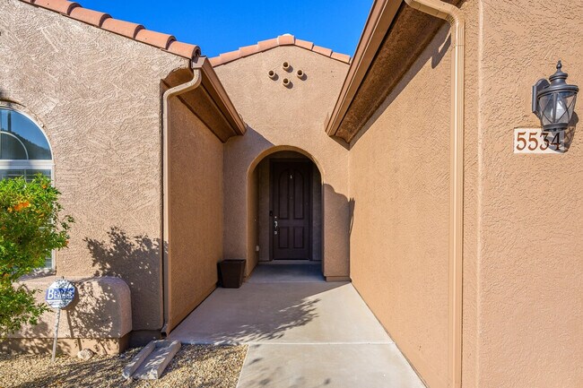 Building Photo - 5538 W Andrea Dr