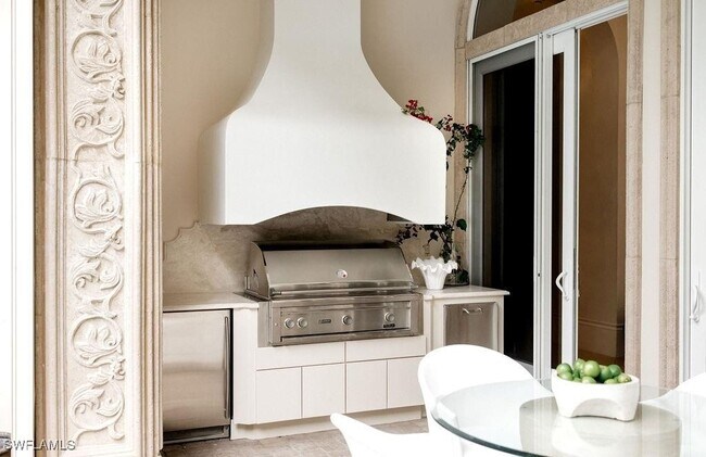 Building Photo - 15627 Villoresi Way